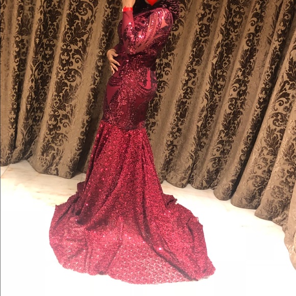 A prom dress - Picture 4 of 6